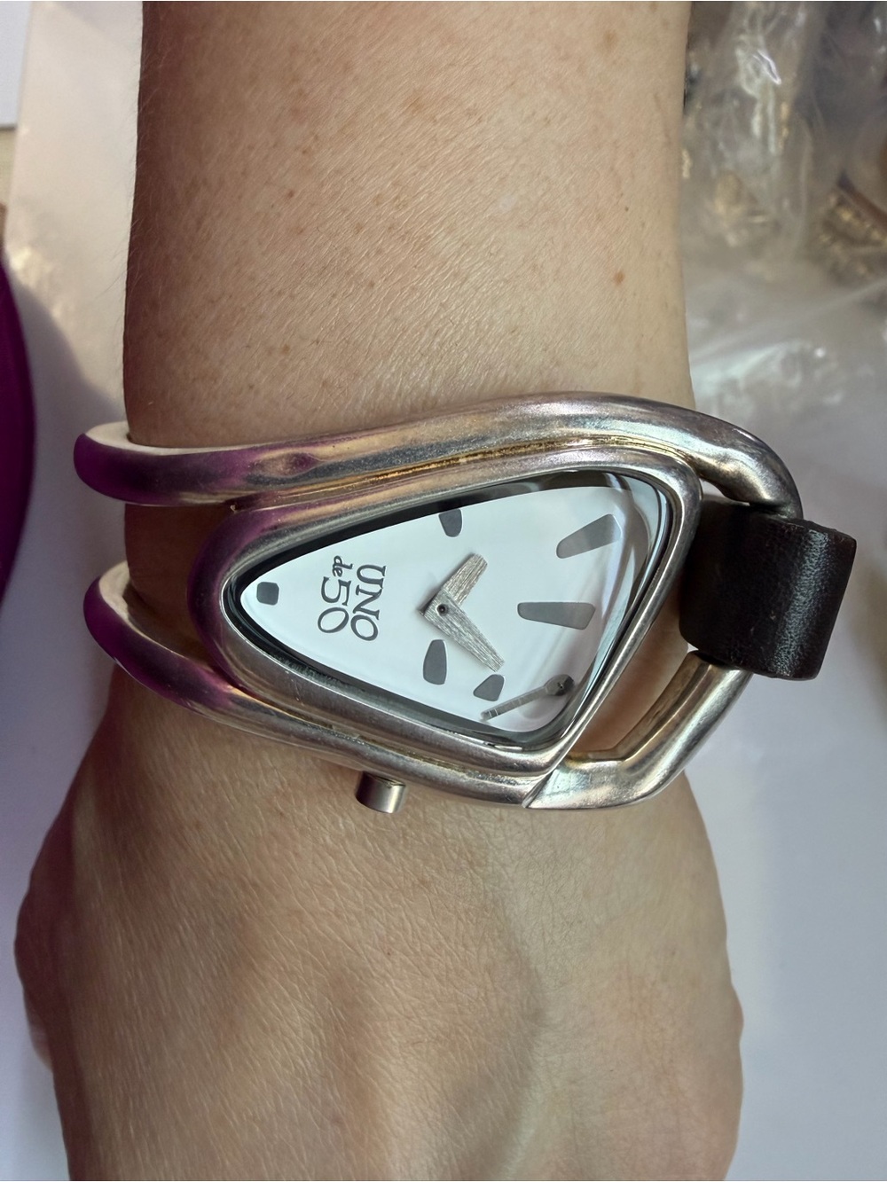Women's watch with leather and metal plated in sterling silver